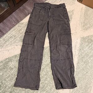 AE Women’s Cargo/Baggy Pants